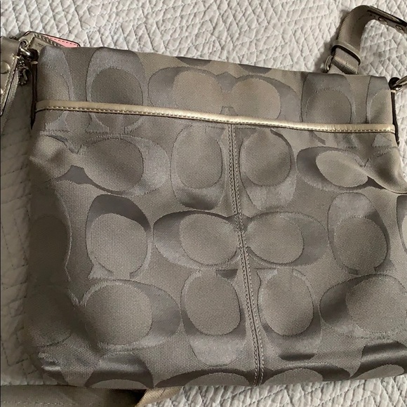 Purse - Picture 5 of 8